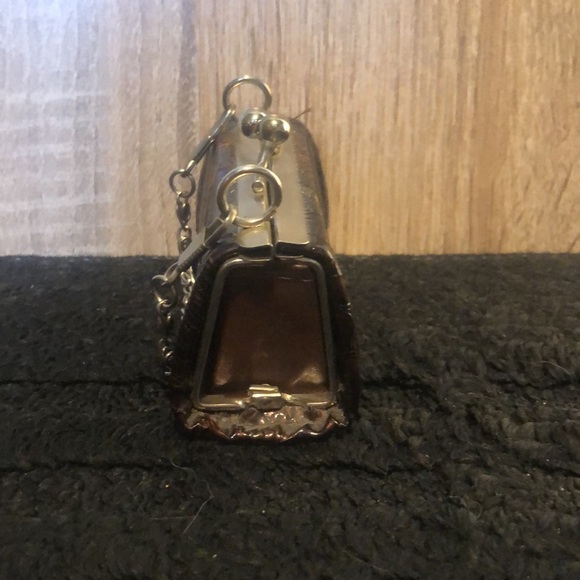 Divine Vintage Faux Alligator Piece! - Picture 2 of 6